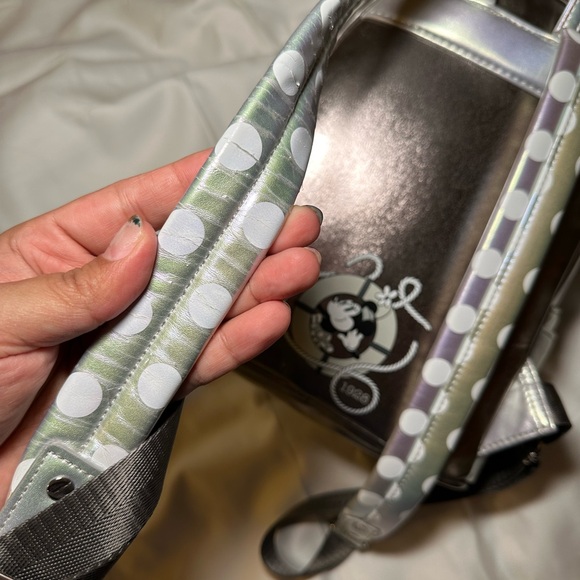 Loungefly D23 Platinum Minnie - Picture 3 of 5